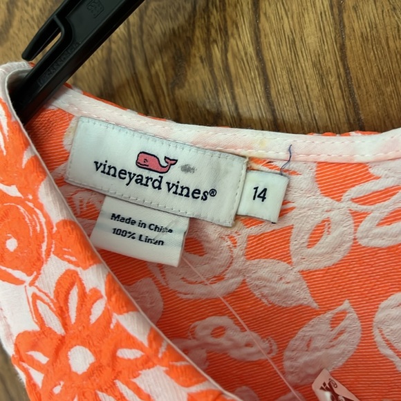 Super cute Vineyard Vines orange floral jacquard dress. - Picture 3 of 7